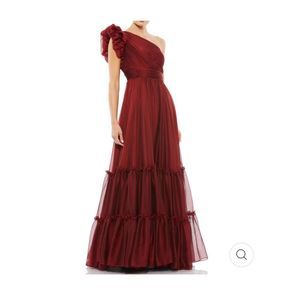 NWT Mac Duggal Organza One Shoulder Pleated Gown